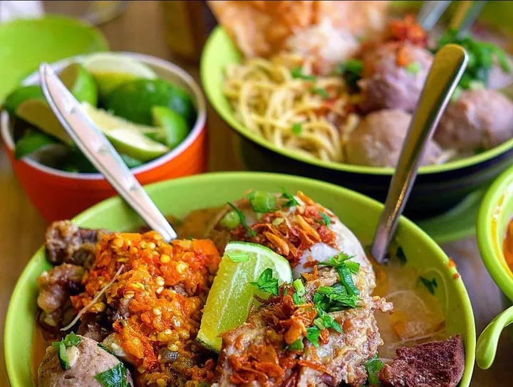 Bakso Anda Khas Solo: Rasa Solo yang Menggoda di Setiap Suapan